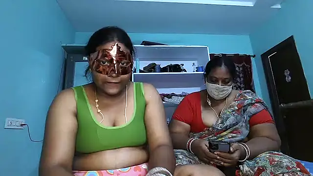 Honey__baby_'s cam snapshot