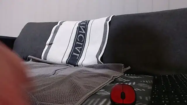 lilchristian@xh's cam snapshot