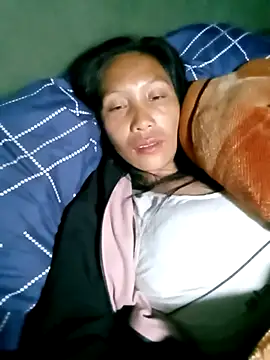 Lisa_pusy's cam snapshot