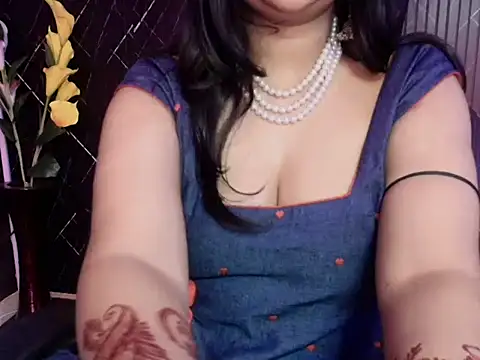 Pihu_9's cam snapshot