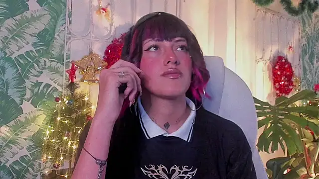 _sharlotte777's cam snapshot