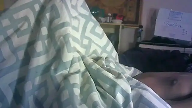 ON3YOULLN3VER_FIR3's cam snapshot