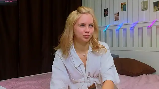 FelishaLaskin's cam snapshot