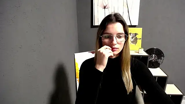 lady_olivia_'s cam snapshot