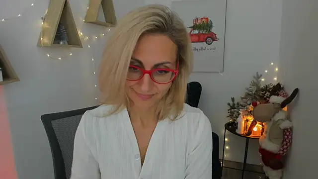 MuseOfStage live sex cam