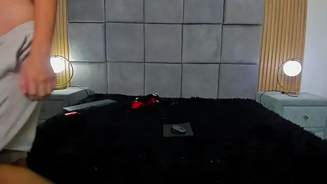 ChanellandMax's cam snapshot