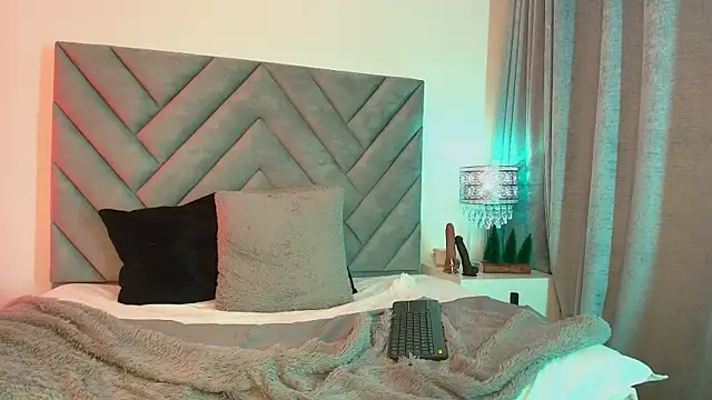 sofia_owens2's cam snapshot