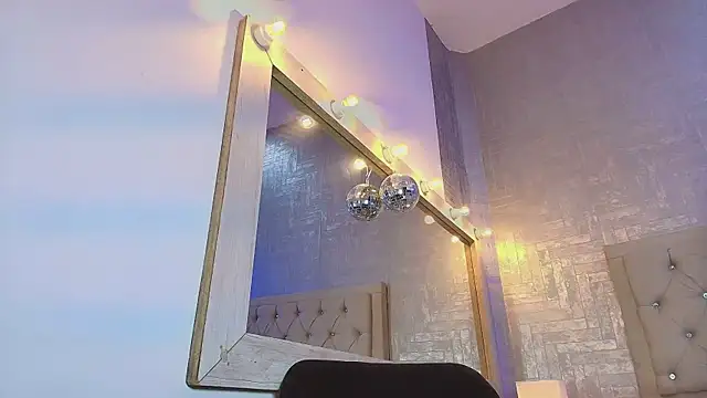 EmylyTaylor_FG's cam snapshot