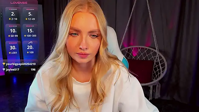 TessaGrays's cam snapshot