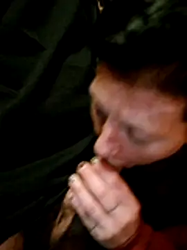 strangerwild's cam snapshot