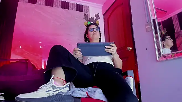 Agatha_Pleasure's cam snapshot