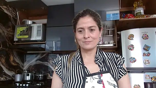 linda-mature43's cam snapshot