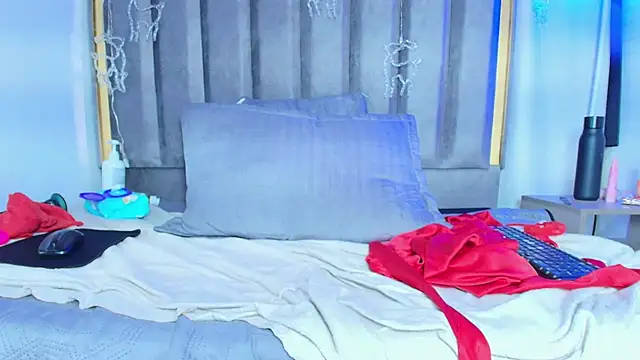 Rachele_x's cam snapshot