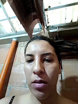 Bonny_Klote live sex cam