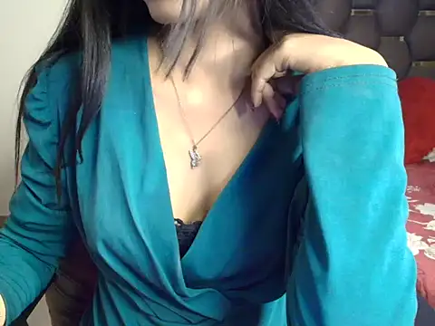 CUTE_princess_143's cam snapshot