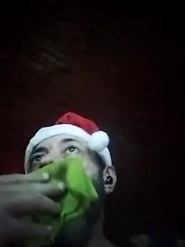 Leocesar37 live sex cam