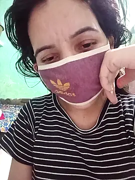 Hornyme18's cam snapshot