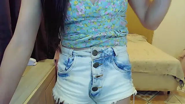 Sophie_Fantasys live sex cam