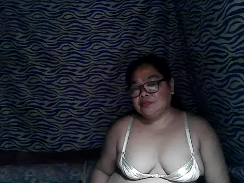 cris_tita's cam snapshot