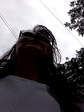 swity_foster's cam snapshot