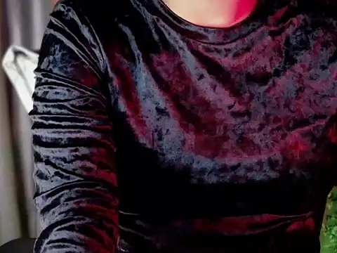 SilkenSundari's cam snapshot