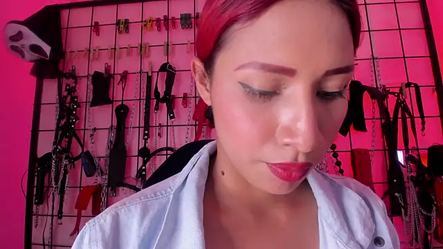 charrlotte_quinn live sex cam