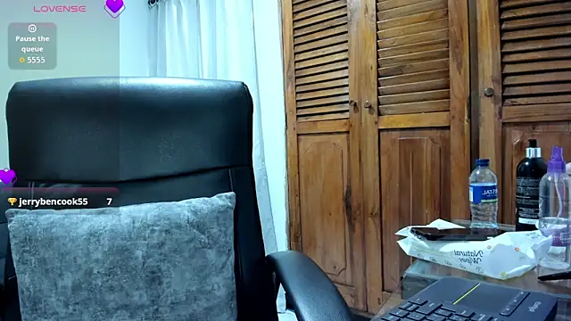 MerySummer live sex cam