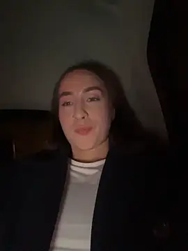 Holly_Play live sex cam