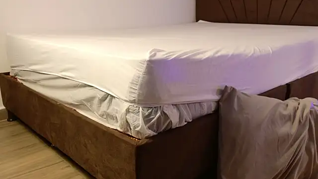 Heidy_angel_'s cam snapshot