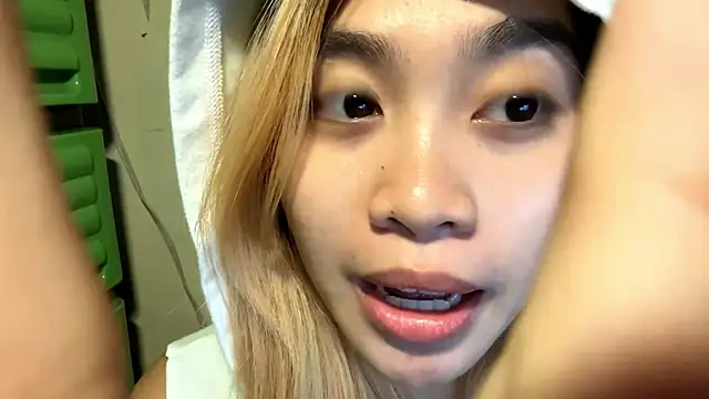 LenoraFrailey live sex cam