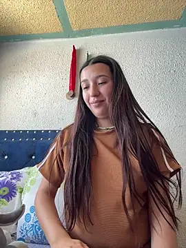 Alix_Rousses21's cam snapshot