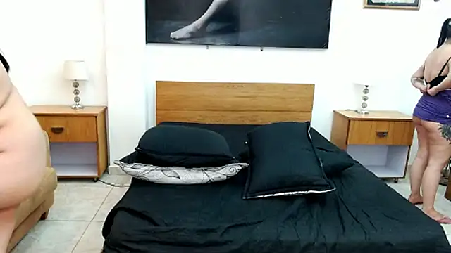 MaloryAndLuna live sex cam