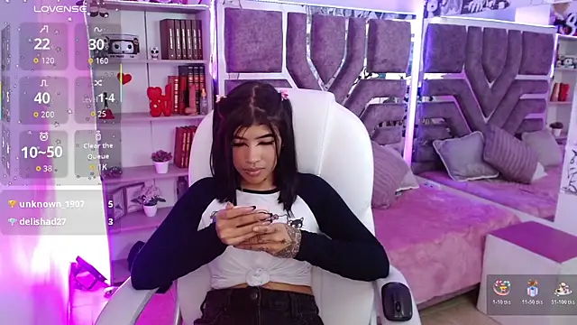 AliceWalker_11 live sex cam