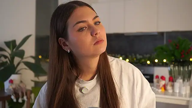 LatonyaButac's cam snapshot