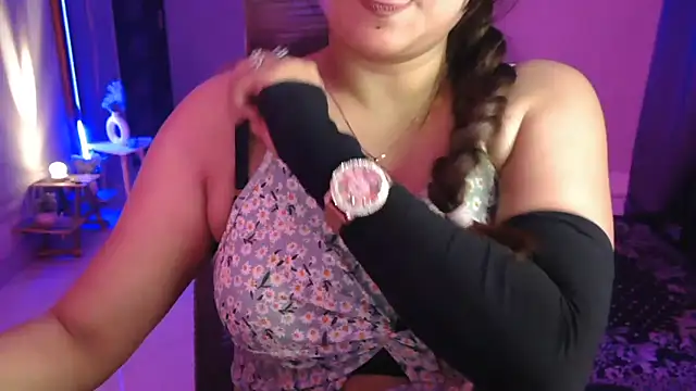 Mitikaa live sex cam