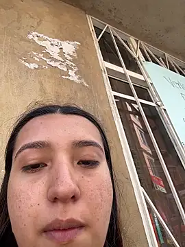 Alix_Rousses21's cam snapshot