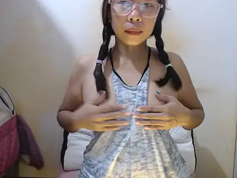 HotAsian_Sakura69's cam snapshot