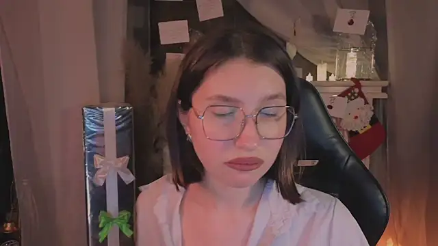 hi_evie's cam snapshot