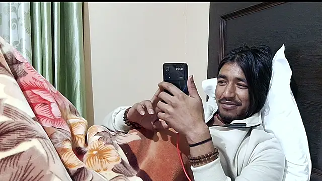 Gre3k_god's cam snapshot