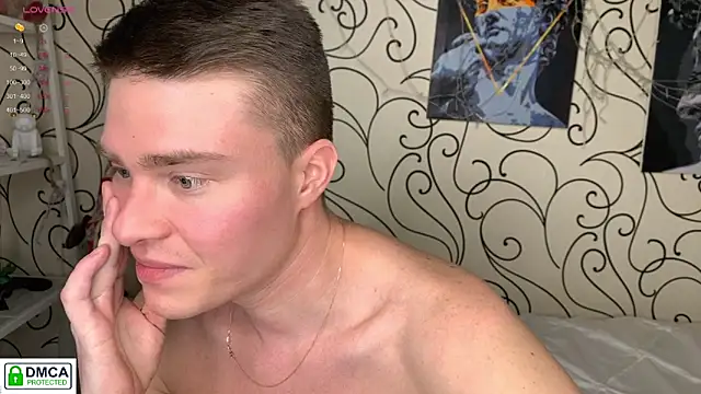 holy_eggs_02's cam snapshot