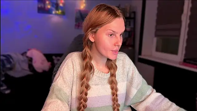 Lunaacyy's cam snapshot