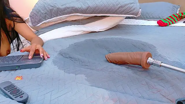 cielo_rivera's cam snapshot