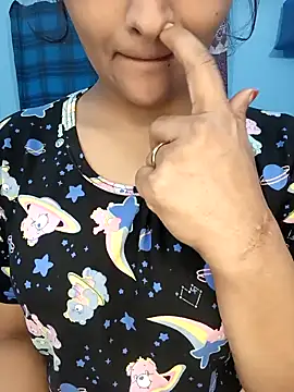 RomanticCouple432's cam snapshot