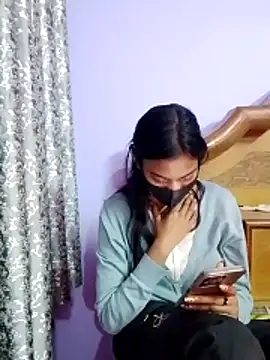 Student12th's cam snapshot