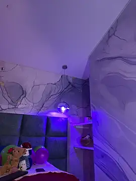 kiim_taaylor's cam snapshot