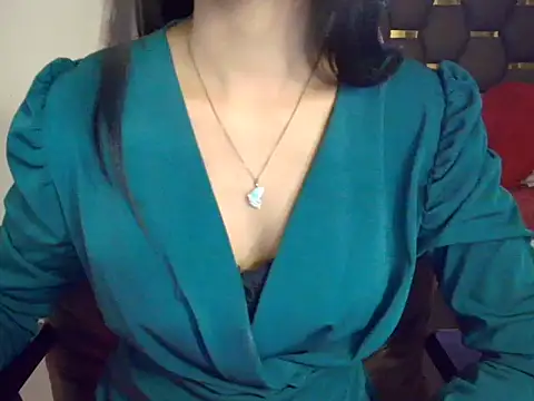 CUTE_princess_143's cam snapshot