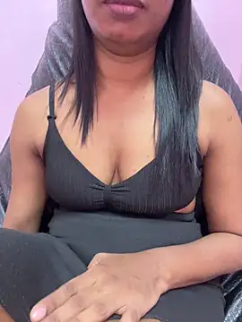 tamil_Aarathi's cam snapshot