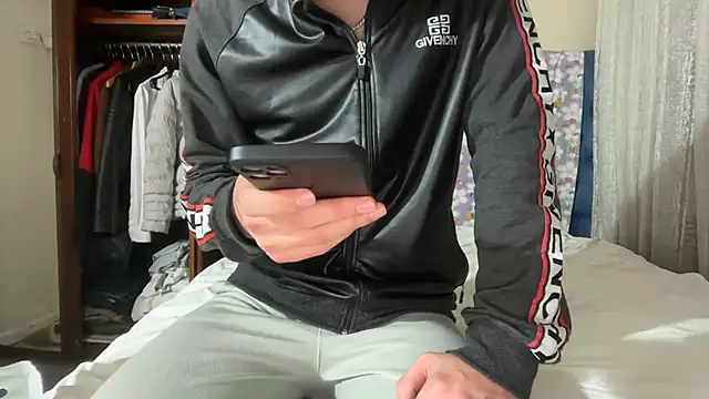 shokewave@xh's cam snapshot