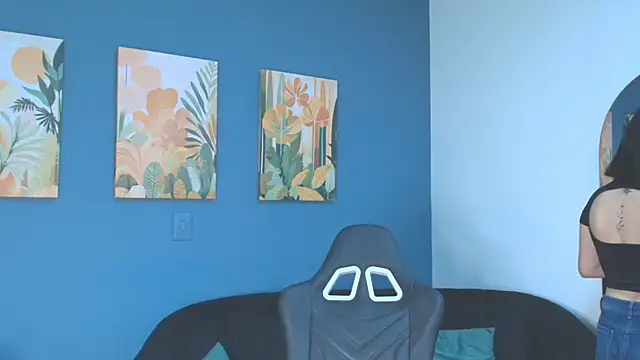 Zamira_Taylor's cam snapshot