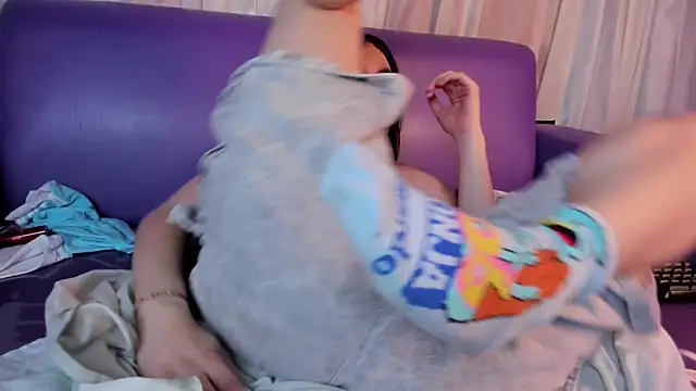 bubble__angel__'s cam snapshot